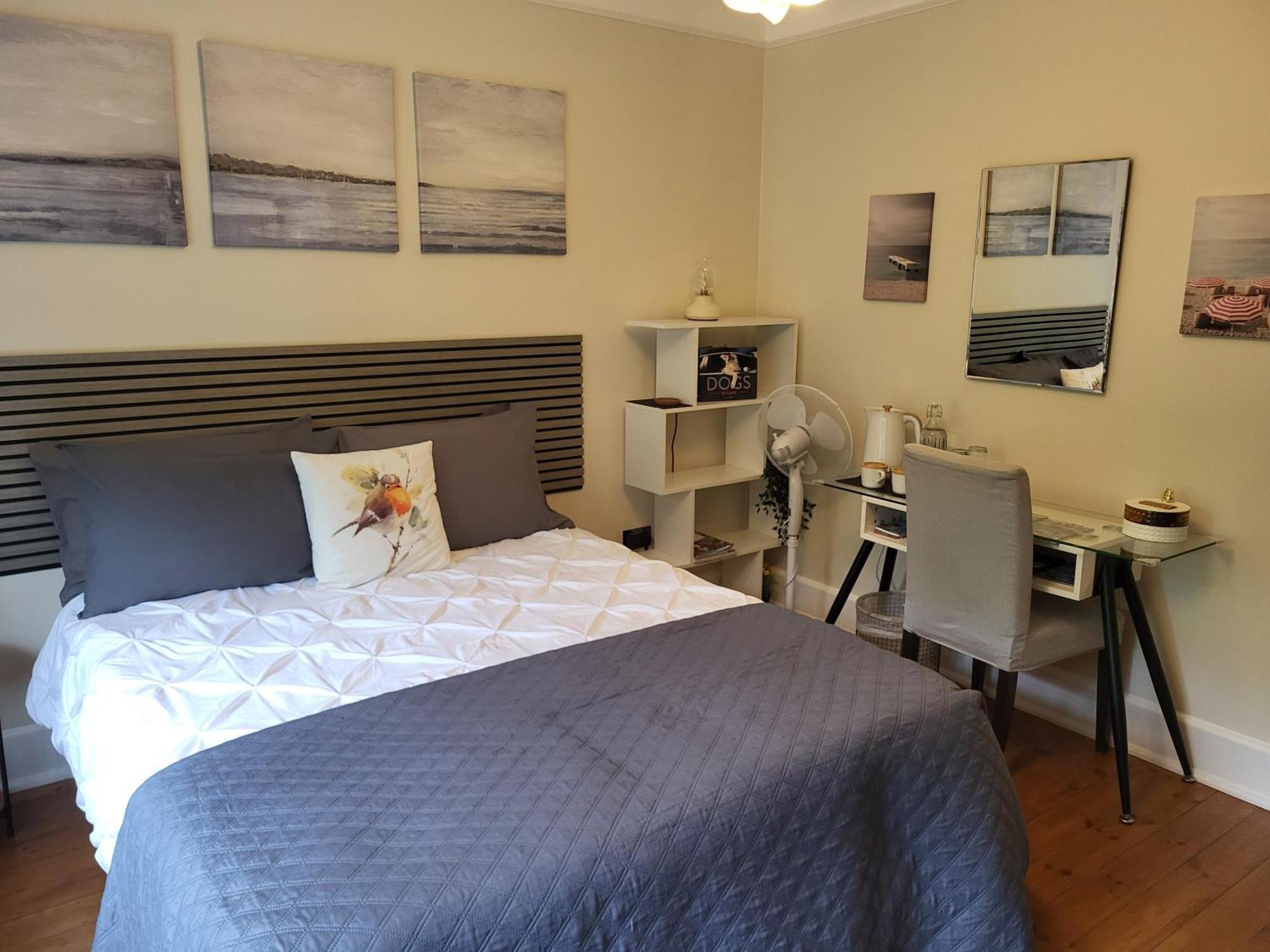 Little Robin Gate - Free Parking - Central - 10 Min Walk To Train Station Борнмут Экстерьер фото