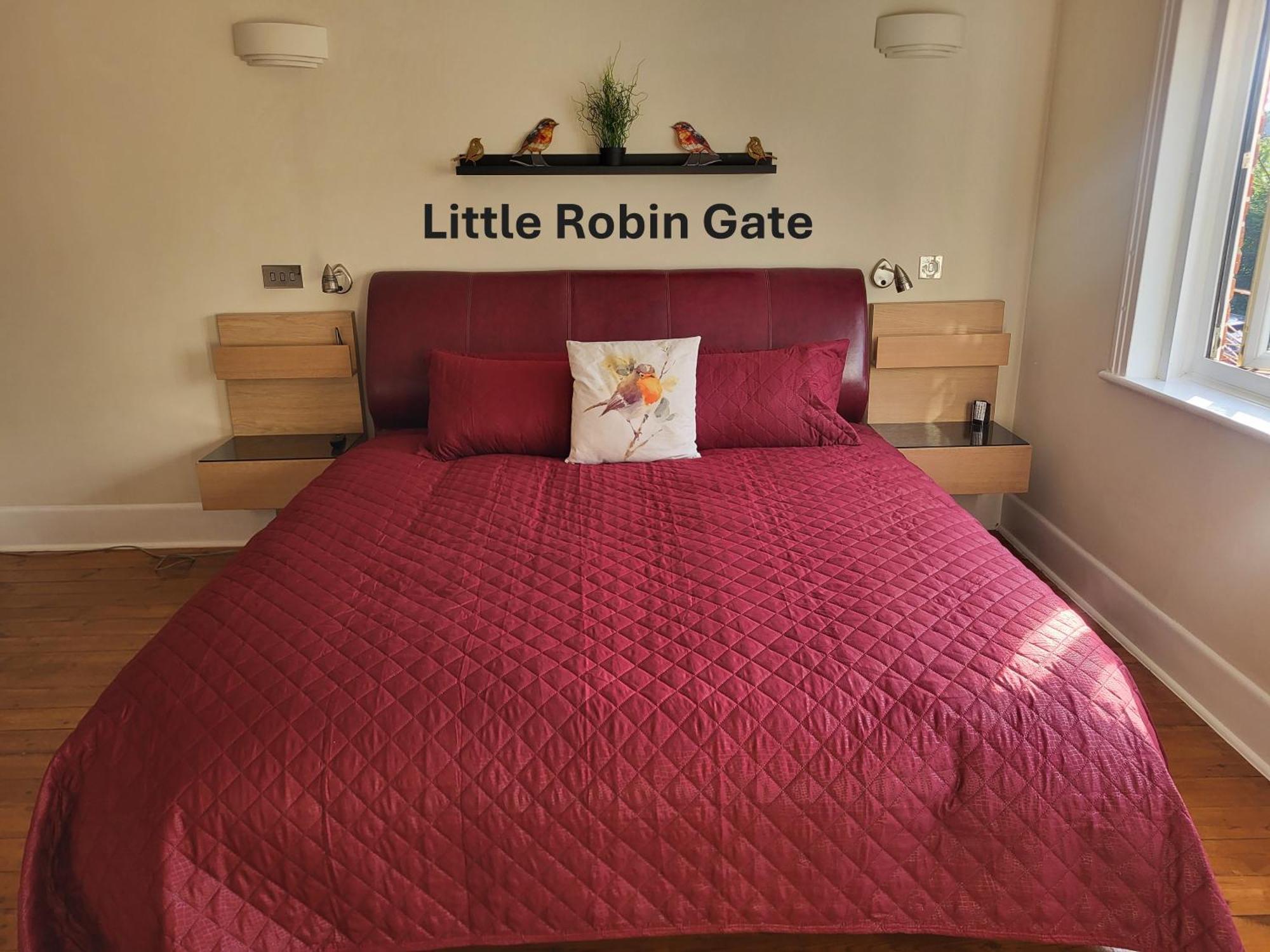 Little Robin Gate - Free Parking - Central - 10 Min Walk To Train Station Борнмут Экстерьер фото